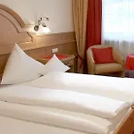 Hotel Ischgl Отель