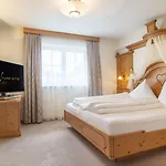 Hotel Ischgl Отель