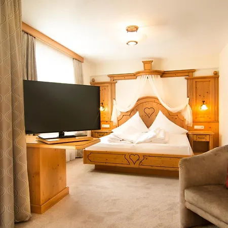 Hotel Ischgl 4*