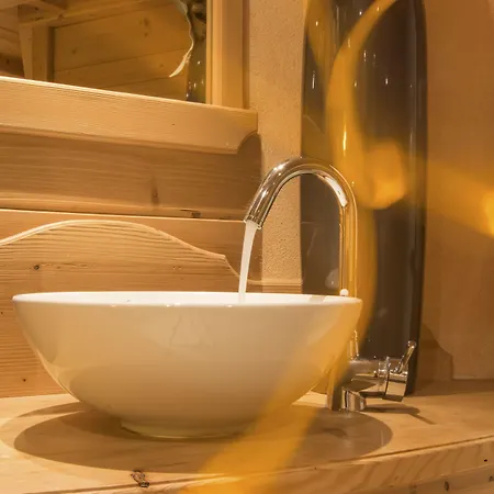 Hotel Ischgl Otel 4*