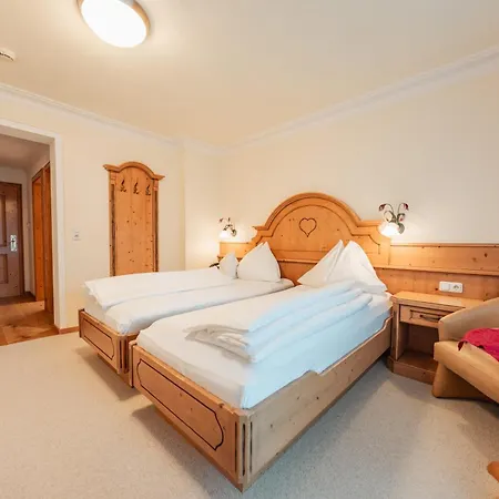 Hotel Ischgl ホテル