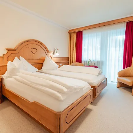 Hotel Ischgl 4* イシュグル