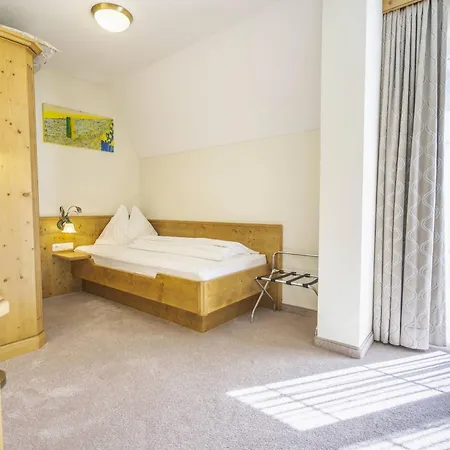 Hotel Ischgl イシュグル