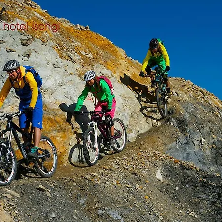 ホテル Hotel Ischgl