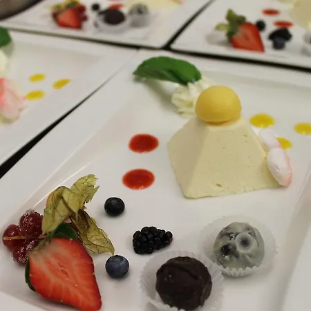 Hotel Ischgl ホテル 4*