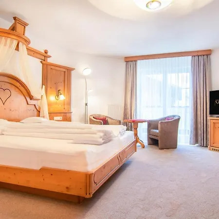 Hotel Ischgl 4*